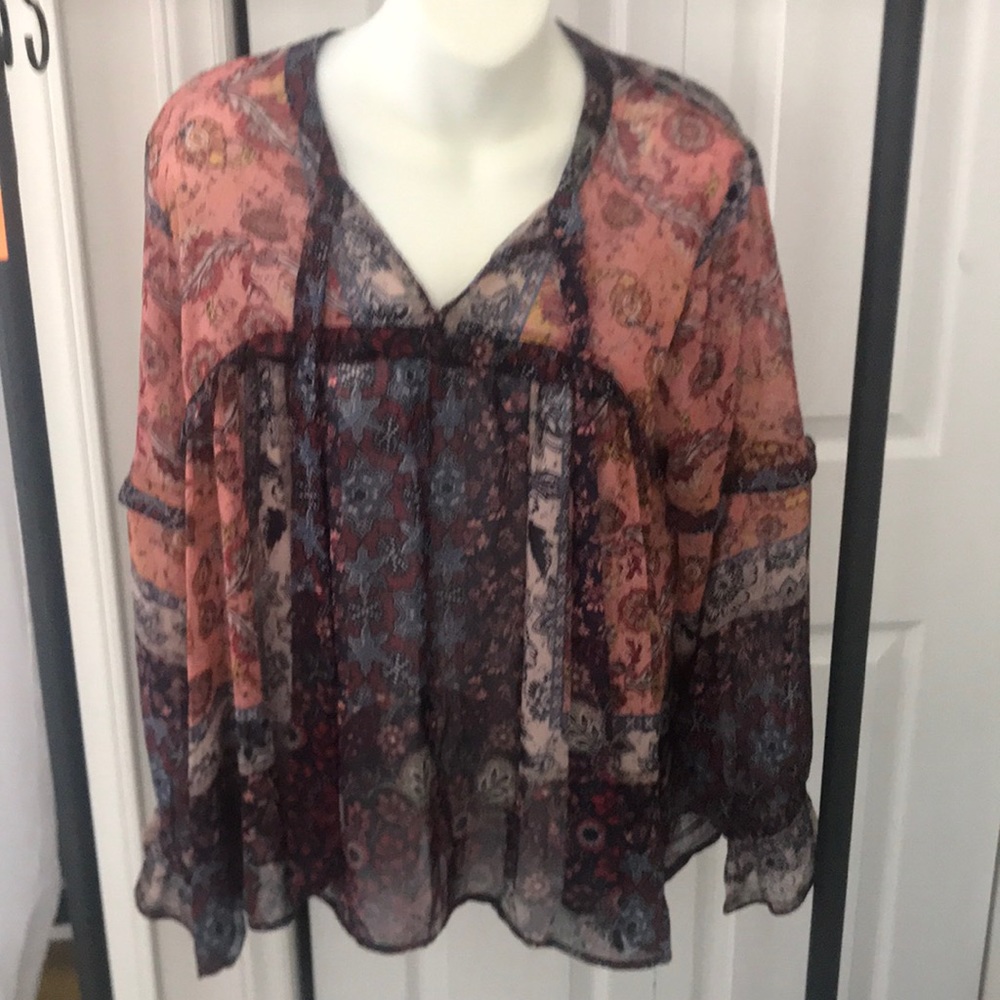 Knox rose boho style top size L